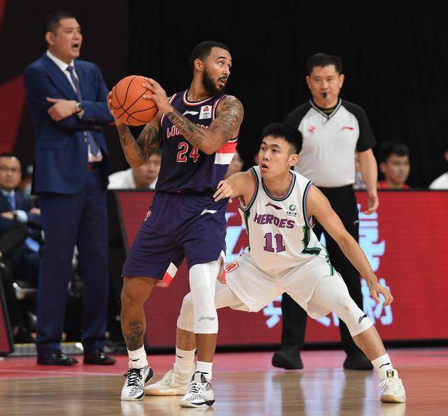 美国日增确诊超7.3万例︰(美国确诊超503万)-第3张图片